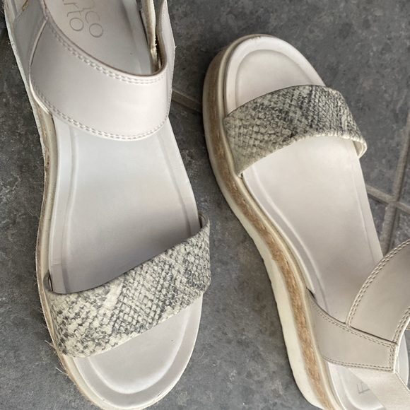 Franco Sarto suede beige flats size 9.5 - Picture 5 of 5